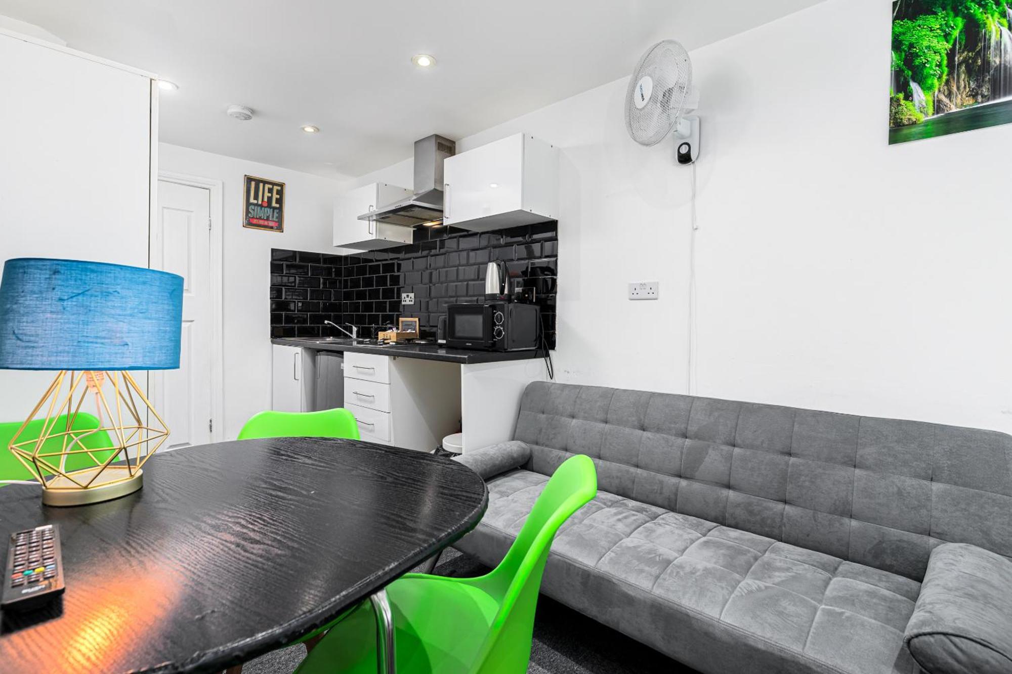 Whitechapel Grand Apartment London Phòng bức ảnh